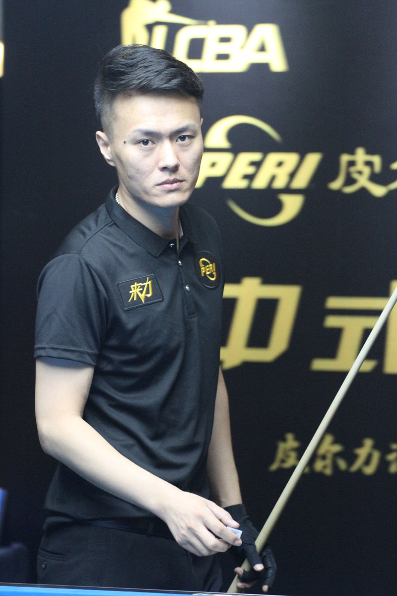 同时保持经